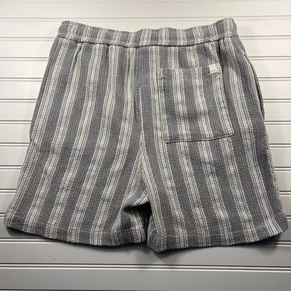 Cactus Man Ricky Singh Textured Drawstring Shorts Mens L Gray Cream Striped